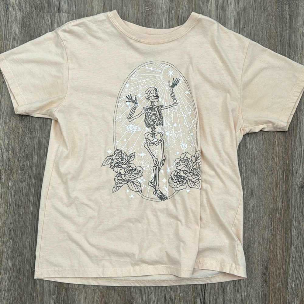 oversized tee with a skeleton and flowers